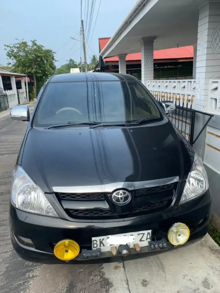 Kijang Inova G Bensin MT 2005