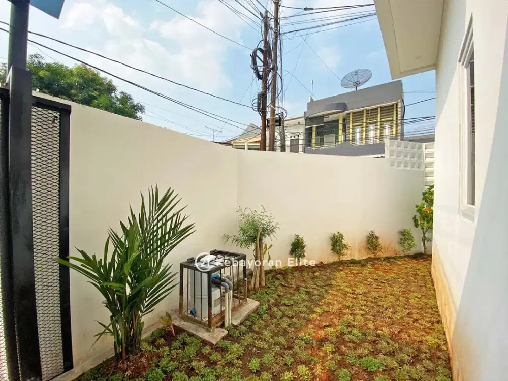 BEBAS BANJIR! RUMAH BARU TEBET 3,75M