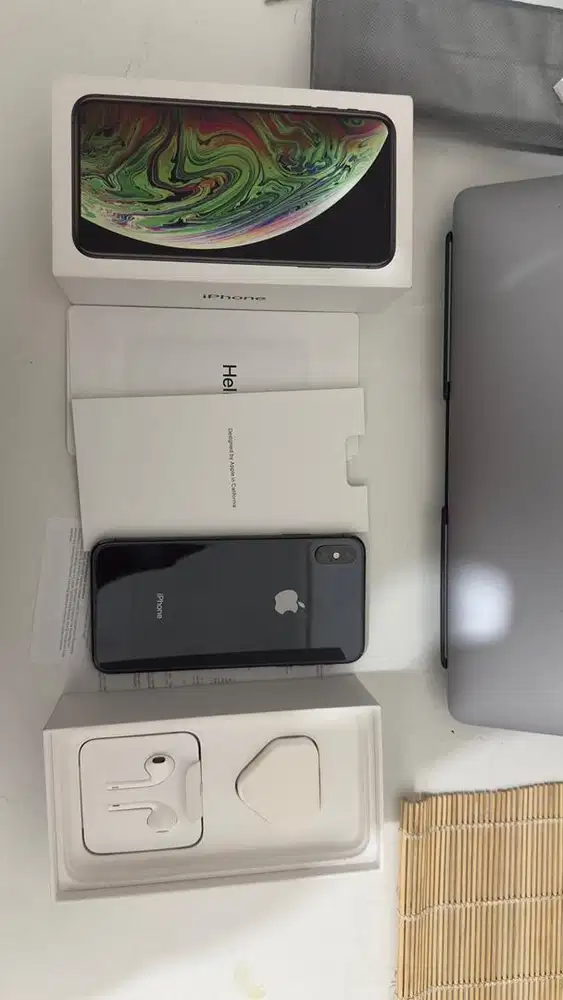 iPhone XS Max 256GB - Sinyal Aman Permanen All Operator (Fullset)