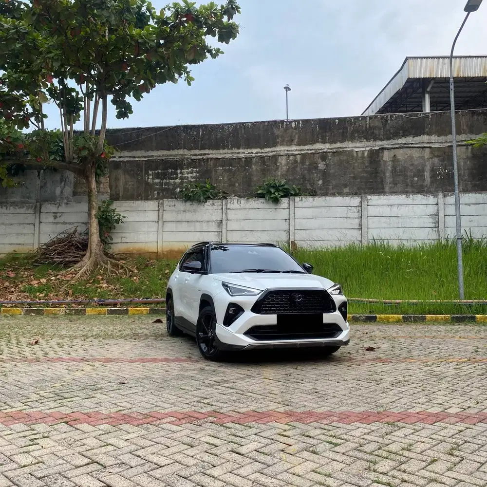 2025 Toyota Yaris S Cross GR 1.5 Hybrid TSS Two Tone