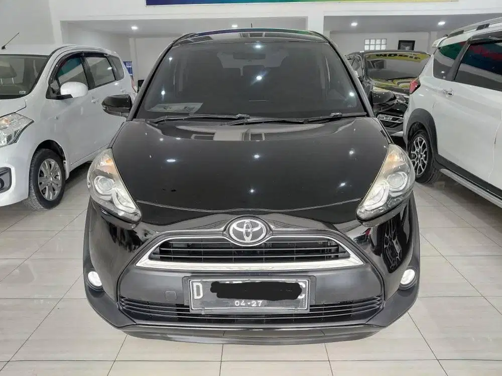 Toyota Sienta V 1.5 Matic Thn 2016