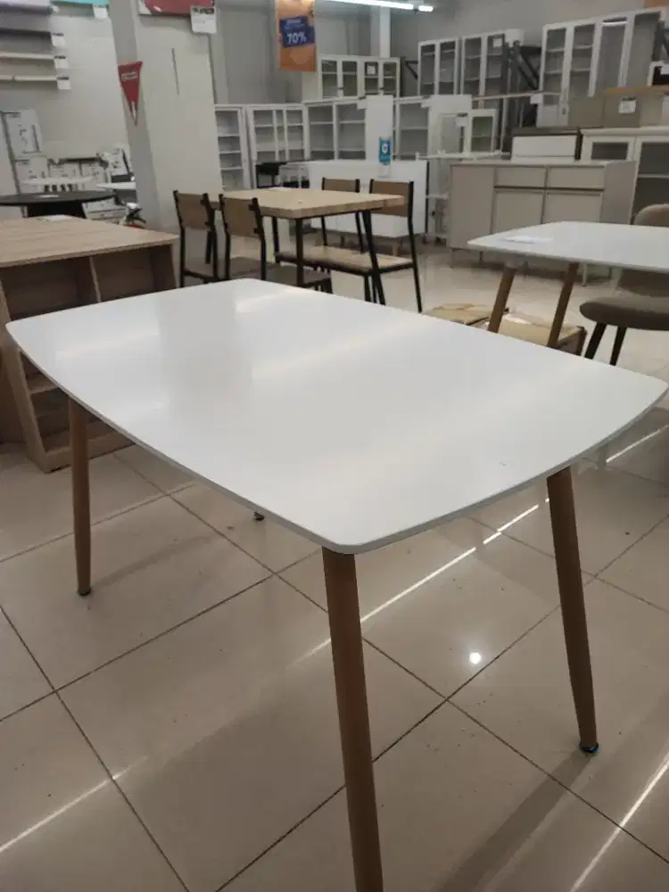 DI JUAL DENGAN HARG MURAH MEJA TABLE INFORMA
