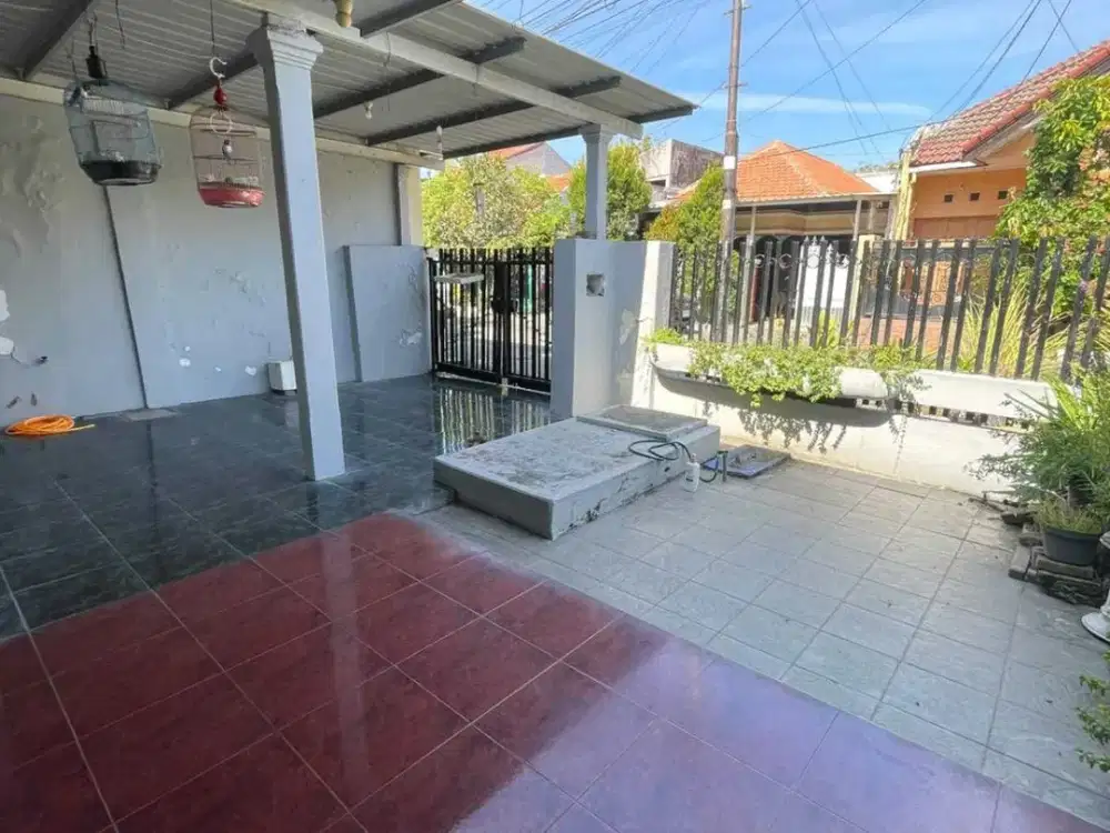 REV.A1255 MURAH Rumah Barata Jaya Surabaya Kawasan Nyaman, Siap Huni