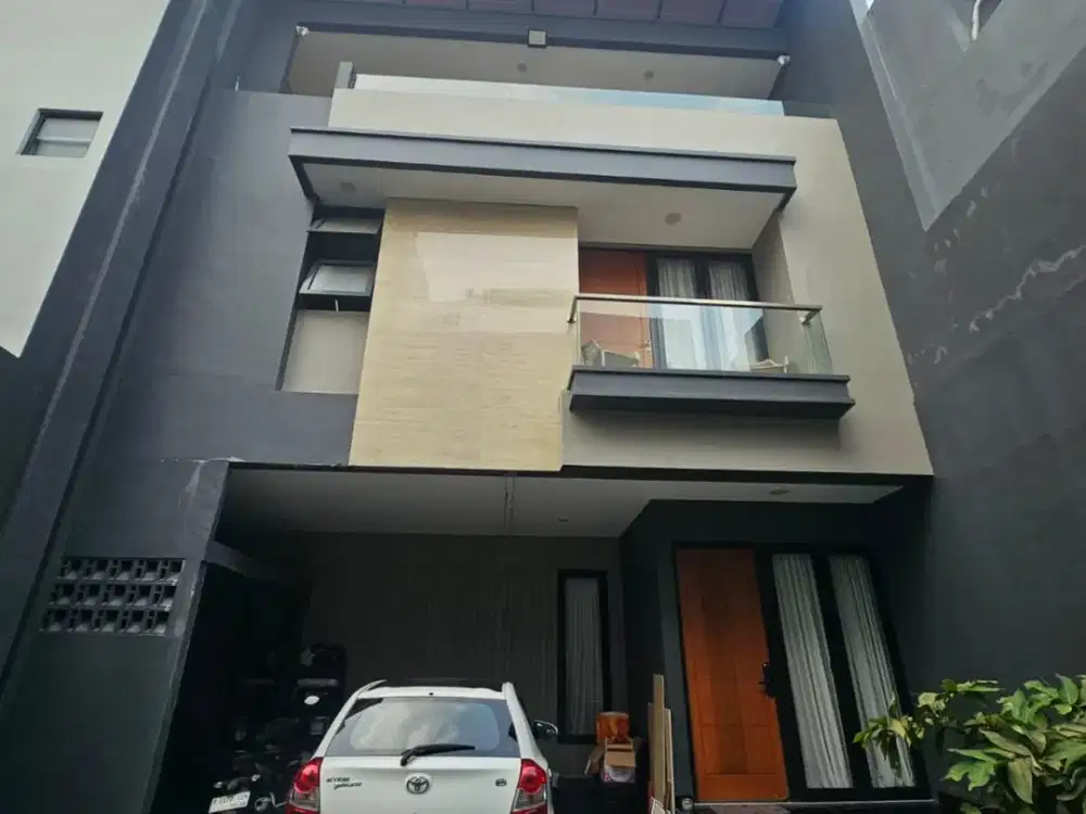 Di Jual Lelang Rumah 2 Lantai di Perumahan Grand Trevista Residence Jalan Anggrek Kel Kelapa Dua Kec Kebon Jeruk Kota Jakarta Barat