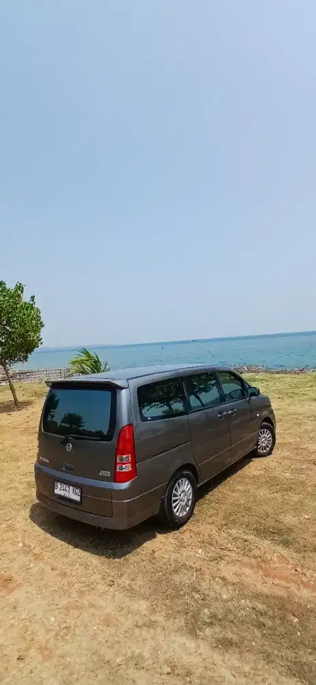 Serena HWS C24 Tahun 2010 AT, Mulus Normal, Siap pakai