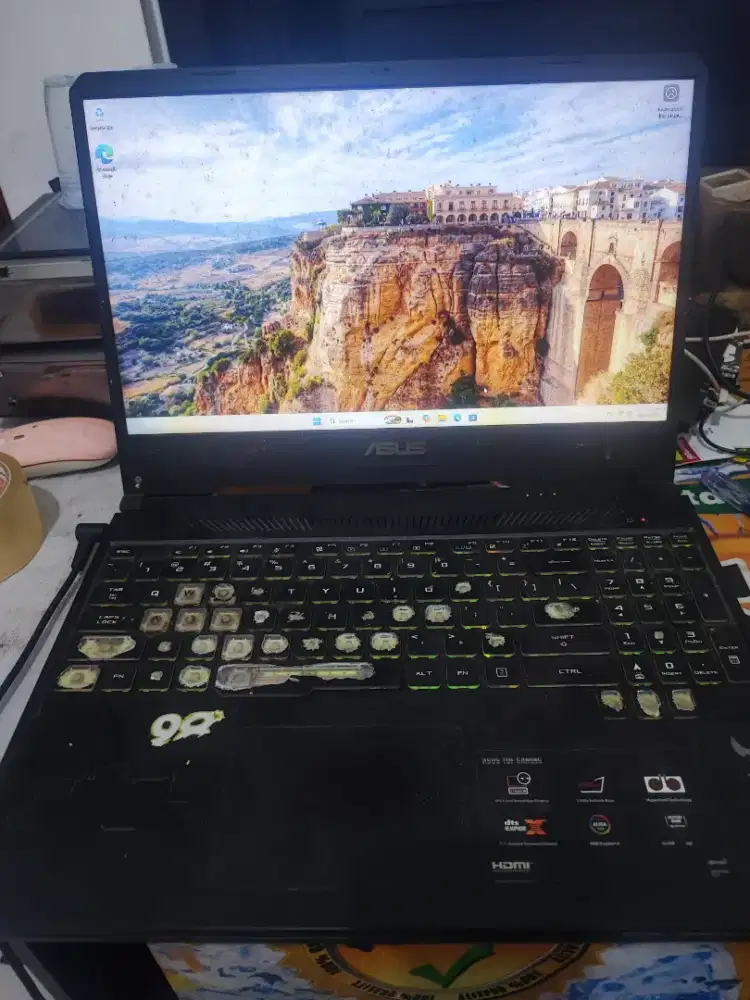 Tawarkan laptop gaming Uda rusak pecah mati gagal servis saya beli