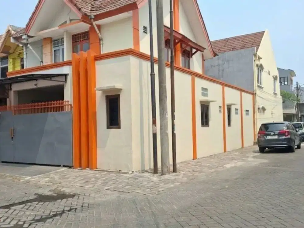 Rumah Siap Huni Terawat 2 Lantai Lokasi Taman Palem Lestari Jakarta Barat