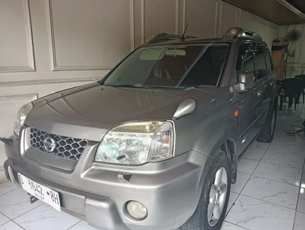 Nissan Xtrail 2.5 Xt at plat D tahun 2004