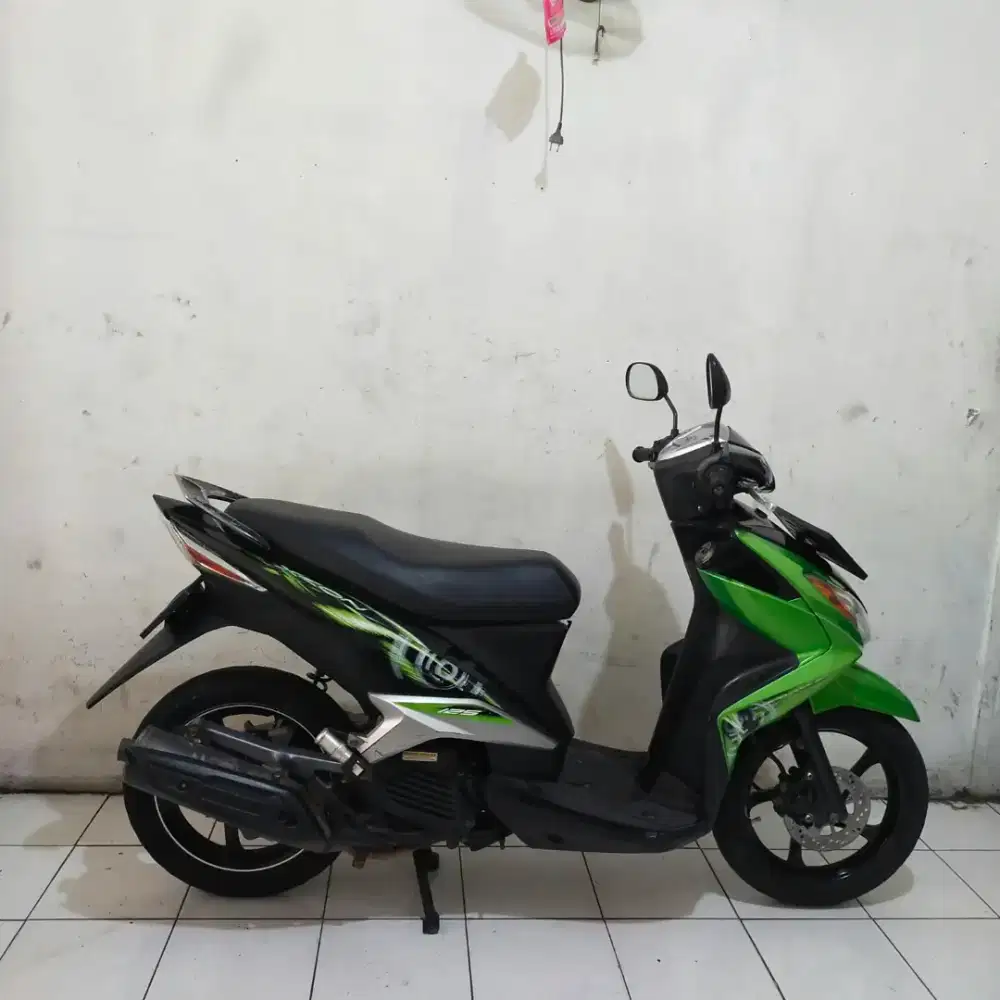 Yamaha Xeon Karbu 2010 Bagus lengkap