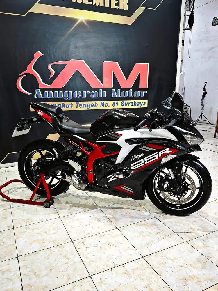 Kawasaki ninja ZX25R ABS QS 4cilinder metalic spark black th 2021