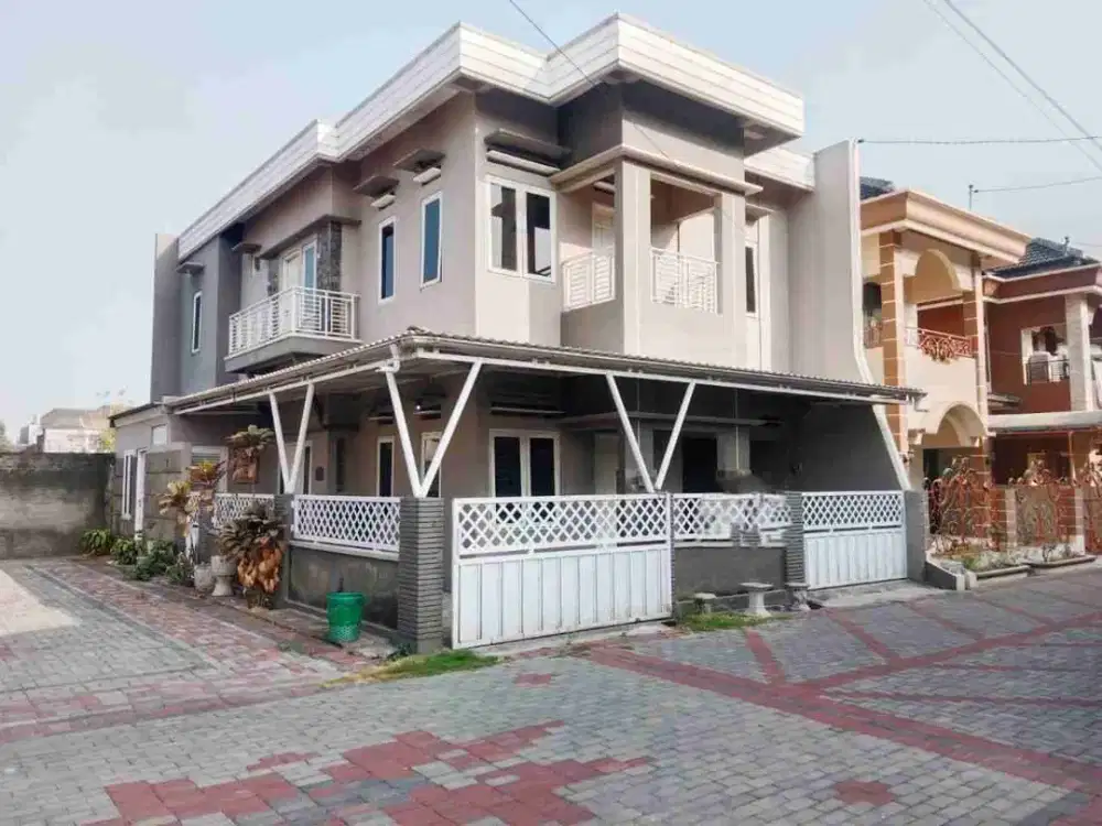 Kontrakan Rumah Bagus 2Lt Cluster Nyaman Srtategis Solo