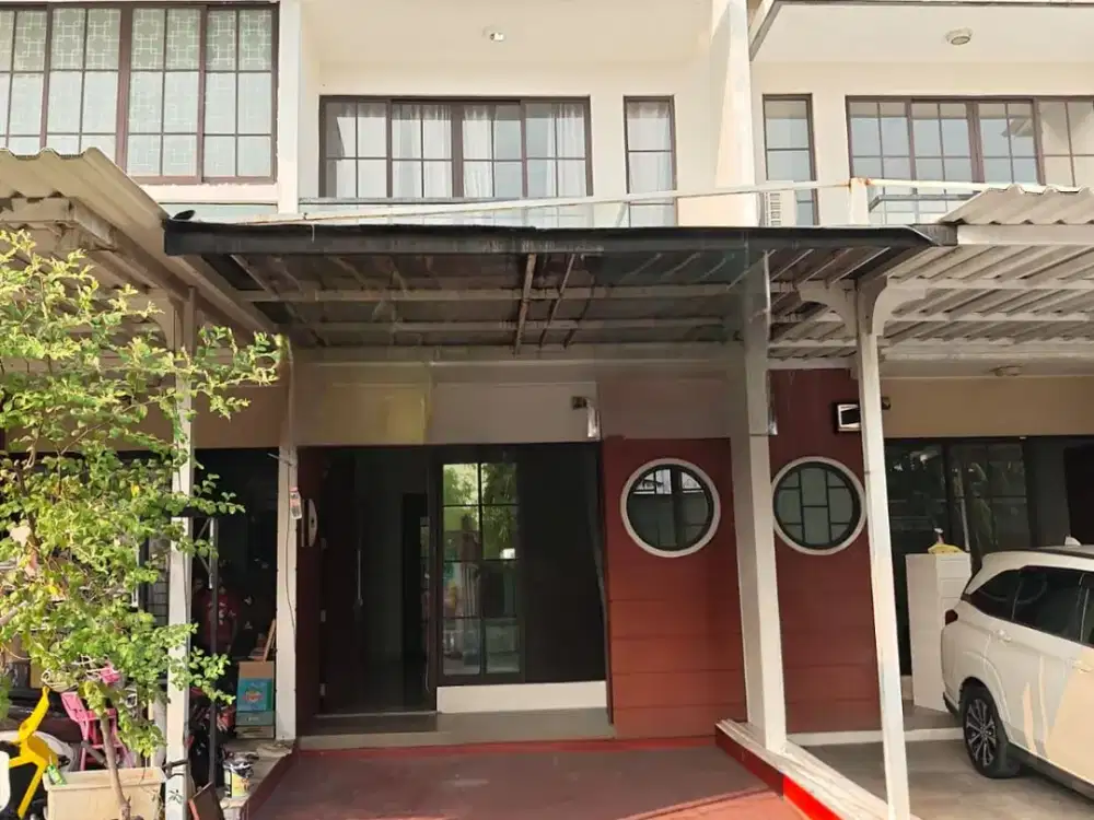 Disewakan rumah semifurnished di Green Lake City Cluster East Asia