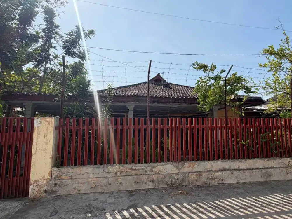 Dijual Rumah Tua Hitung Tanah Dekat Stasiun Pasuruan