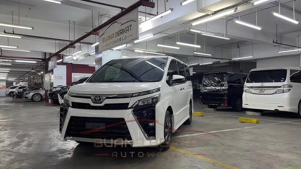Toyota Voxy 2.0 CVT 2019 | Like New | KM 67 ribu