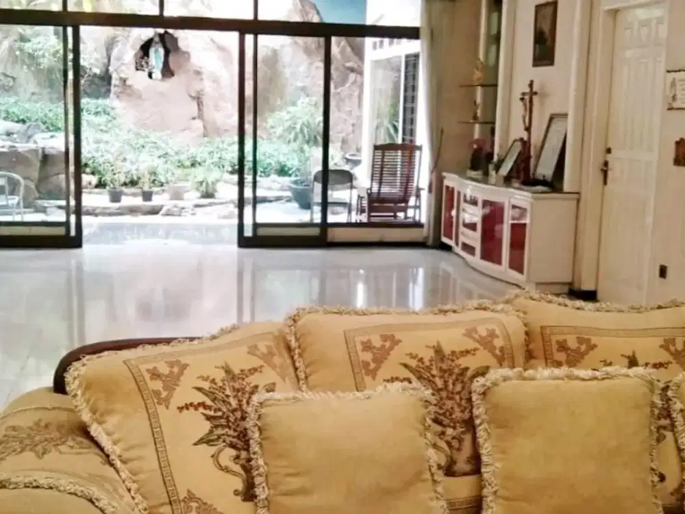 RON.A941 TURUN HARGA RUMAH MANYAR KERTOARJO SURABAYA LOKASI BAGUS, SIAP HUNI