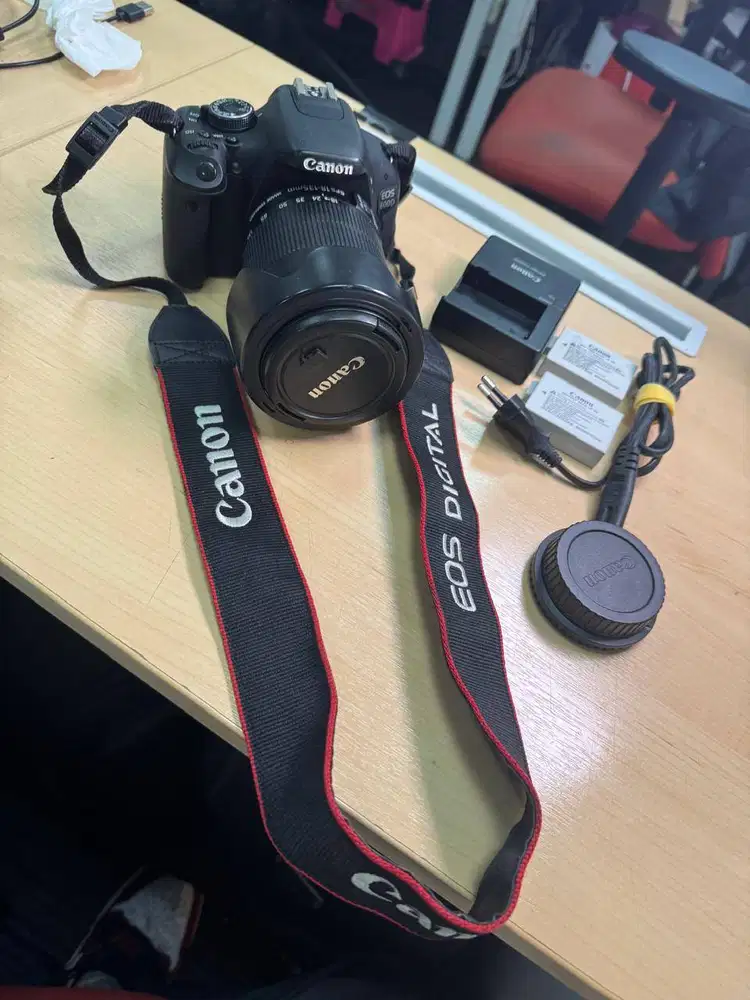 Canon EOS 600D Kit 18-135mm Ex Datascrip
