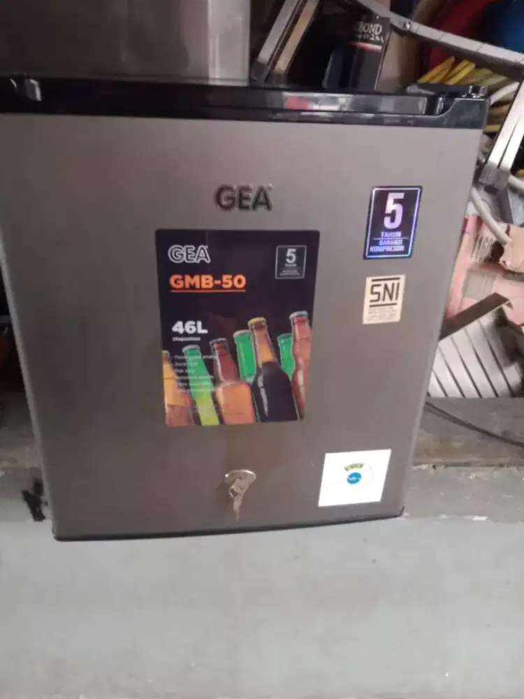 Kulkas portable merk Gea