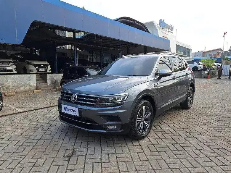 Pajak Panjang - Volkswagen Tiguan Allspace 1.4 TSI Bensin-AT 2020