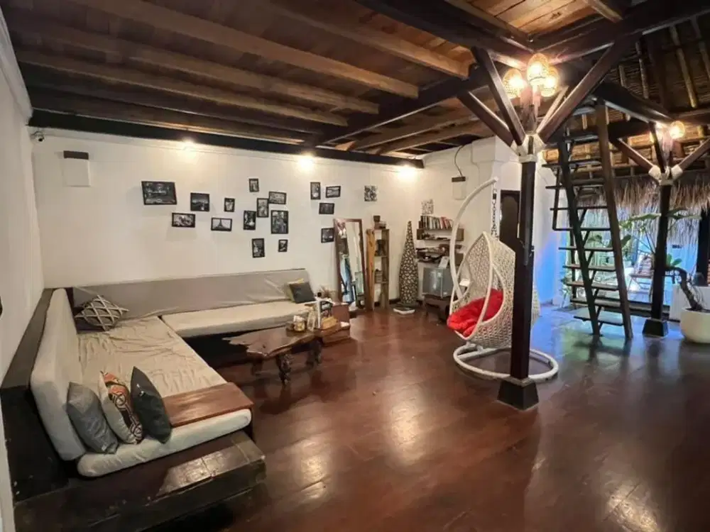 Guest House 6 Kamar Tidur Leasehold 25 Tahun di Seminyak
