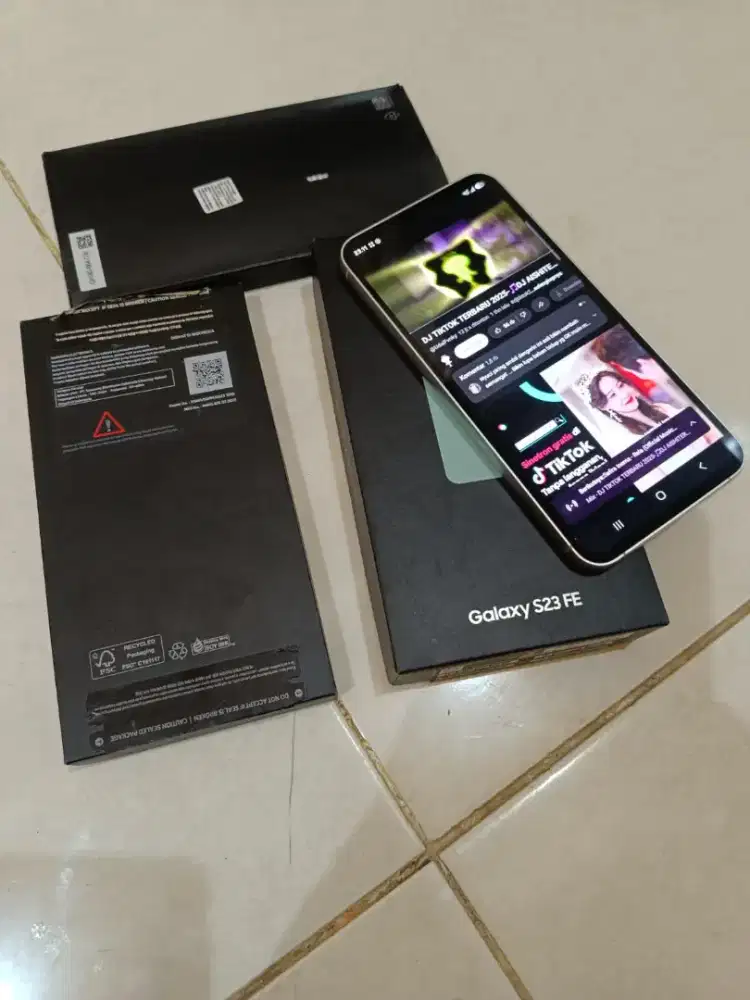 Samsung S23 FE 5G 8/256 Sein