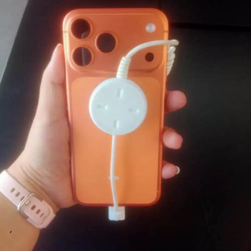 Ready segala tipe iPhone mulai dari 15 sampai dengan 18