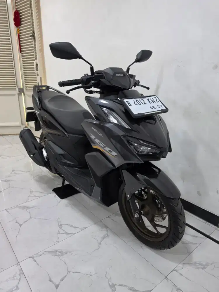 KM 0 ! Vario 160 ABS Keyless 2022 bln 4 Bekas rasa baru