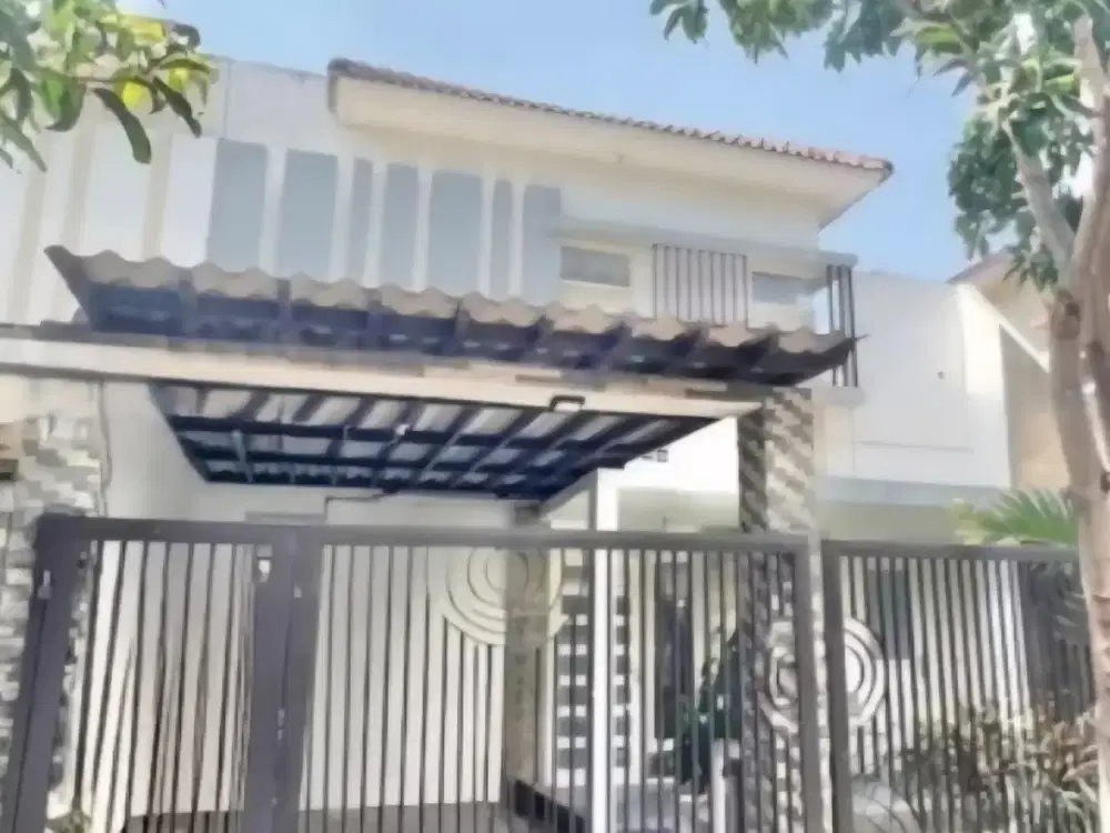 RUMAH VALENCIA ICON PURI SURYA JAYA