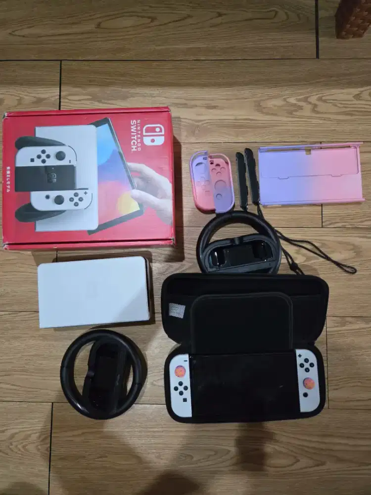 DiJual Nintendo Switch Oled White Putih Fullset dan Bonus