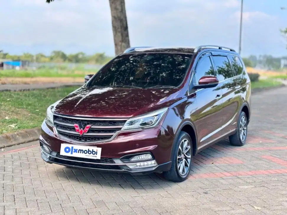 Pajak Panjang Wuling Cortez 1.8 L Lux AMT Bensin-AT 2018 Merah WZL