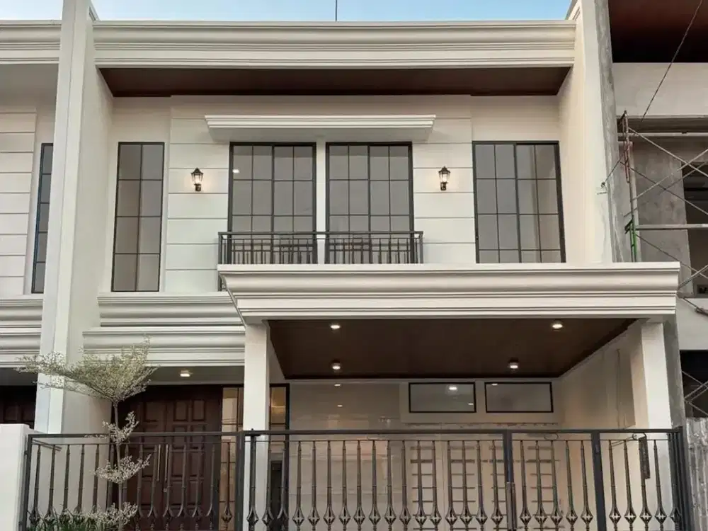 Dijual Rumah Mewah Siap Huni di Araya Galaxy Bumi Permai Tahap 2 Surabaya Timur