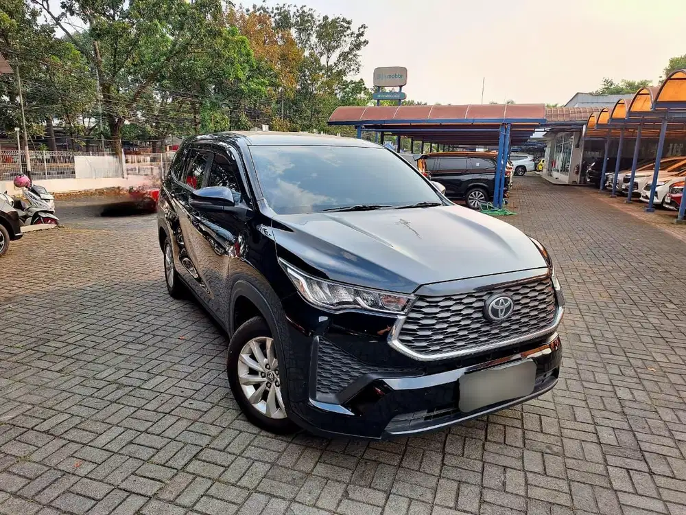 Toyota Innova Zenix V AT Bensin 2023