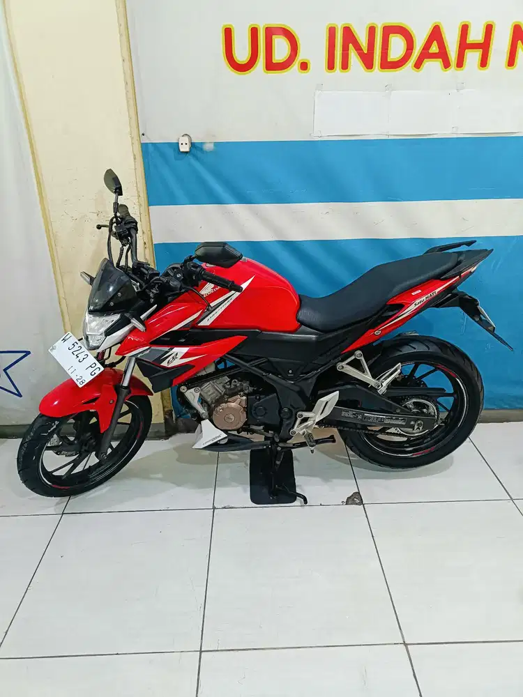 Layak pakai HONDA CB150R STREETFIRE 2018 BISA KREDIT TENOR MAX 2TH