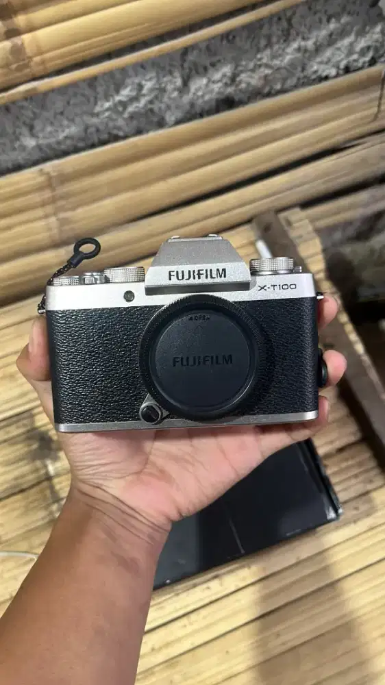 kamera fujifilm xt100