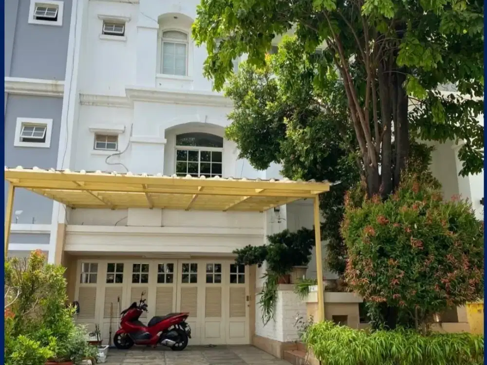 Termurah Rumah 2.5 Lantai di Bgm Pik 8X18