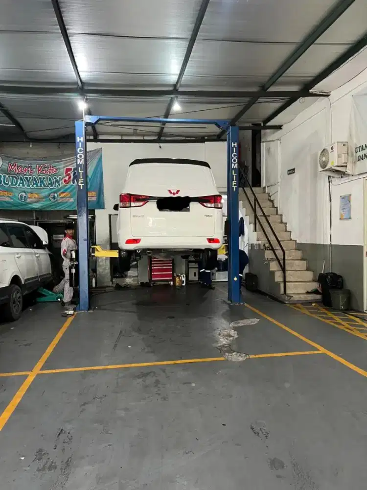 Wuling blindvan siap kerja