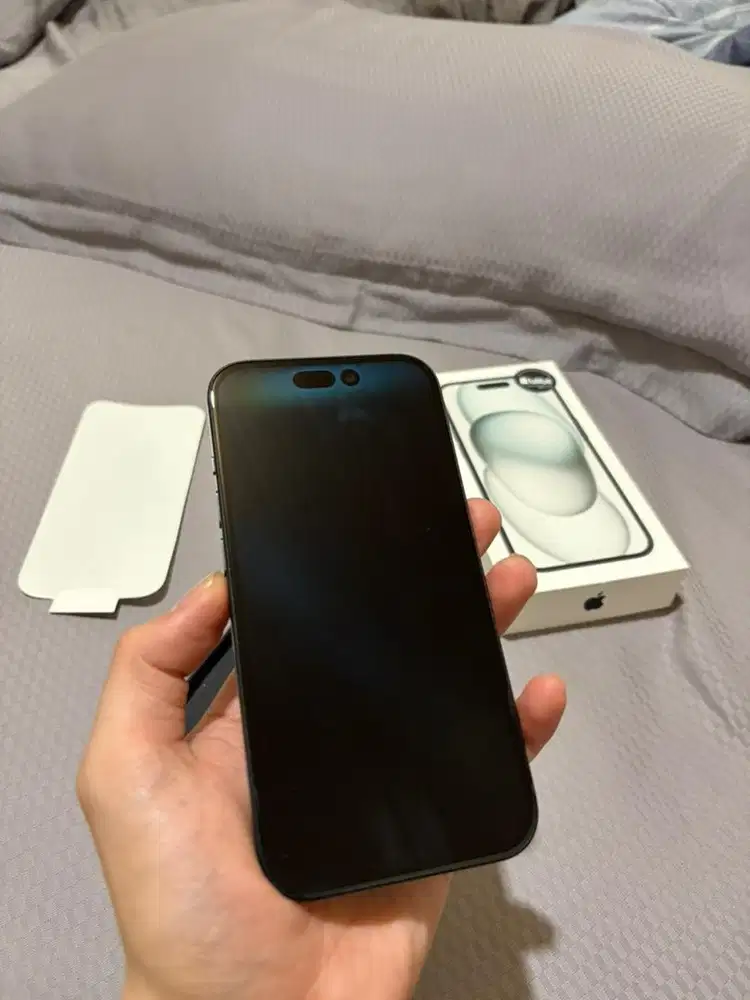Iphone 15 basic 128 GB BLACK