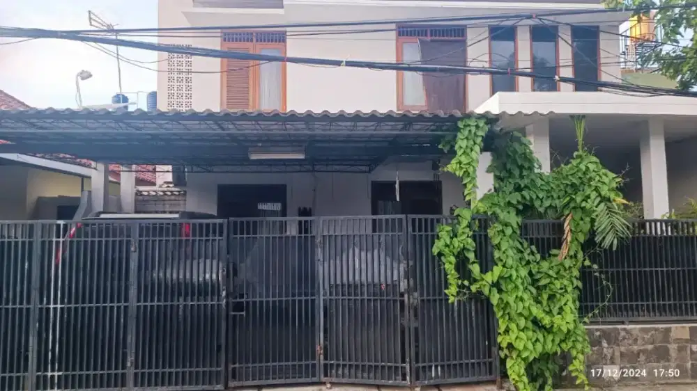 Dijual rumah 2 lantai dan 1 lantai di Perumahan Taman Meruya Ilir