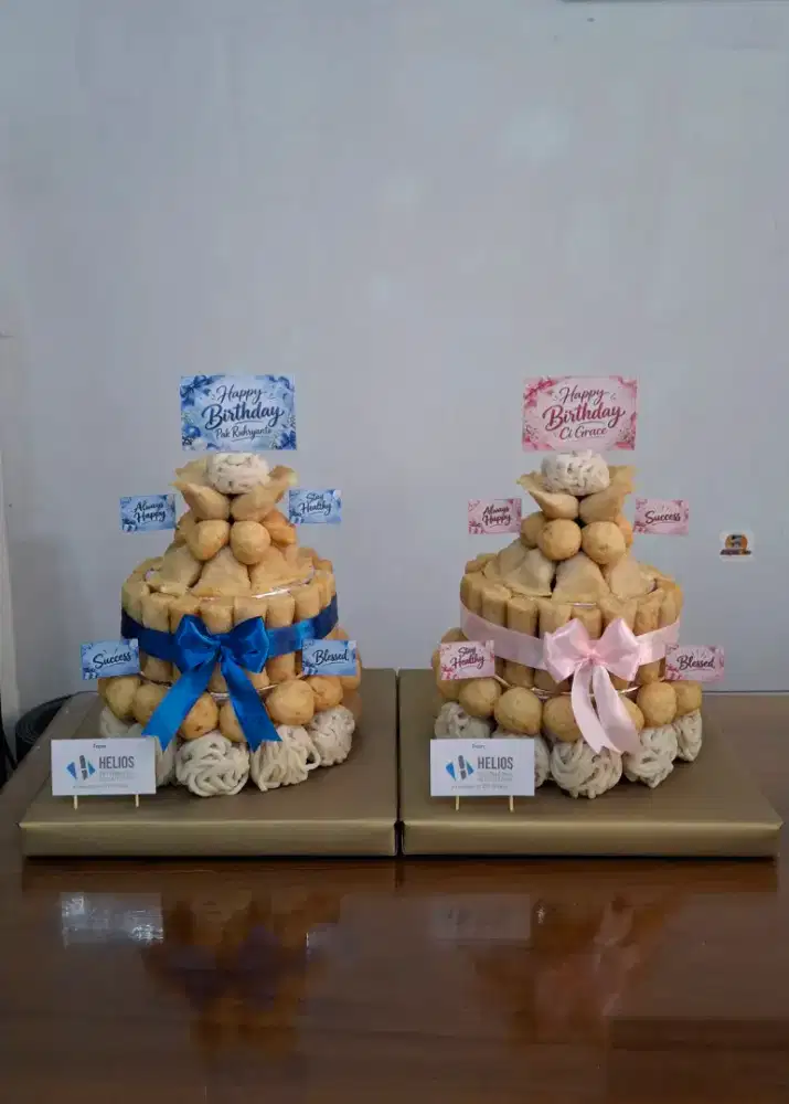Membantu membuat Pempek