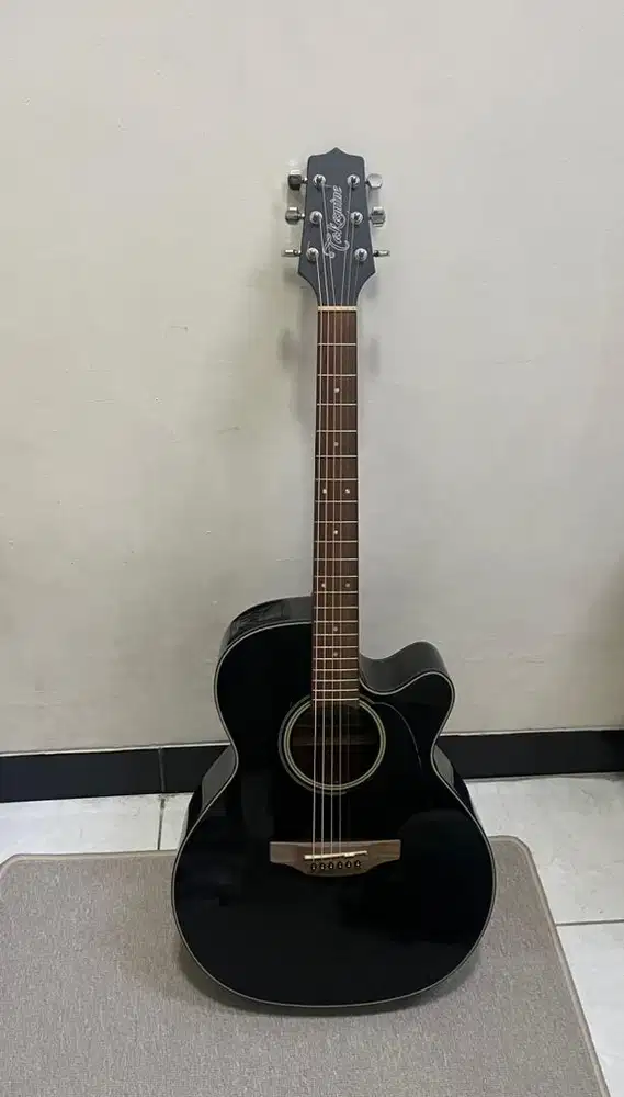 Jual Gitar Takamine