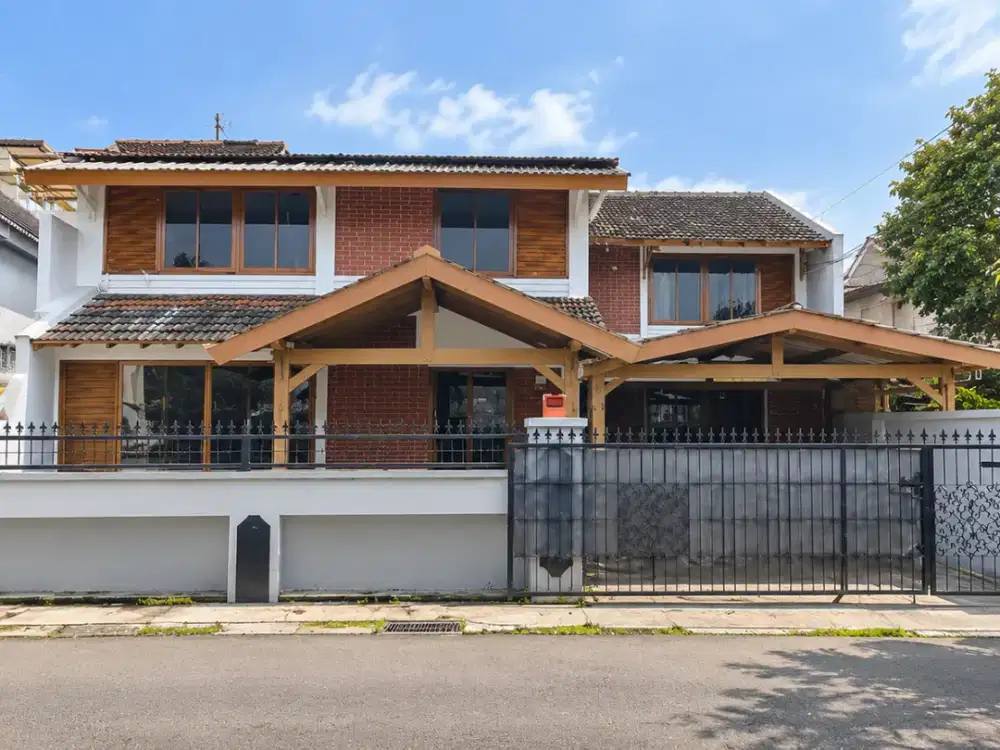 Rumah Siap Huni Semi Furnished di Turangga Bandung