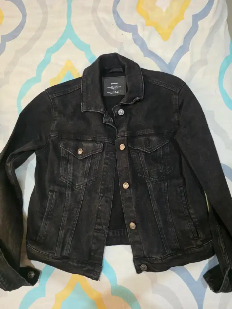 Di jual baju masih mulus
