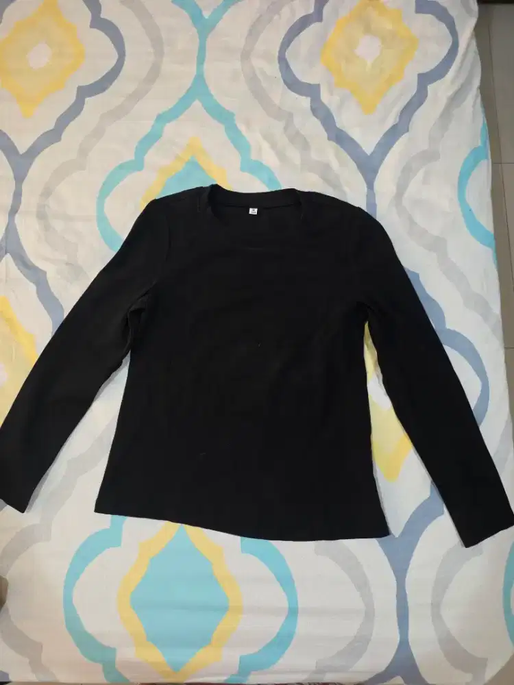 Di jual baju masih mulus
