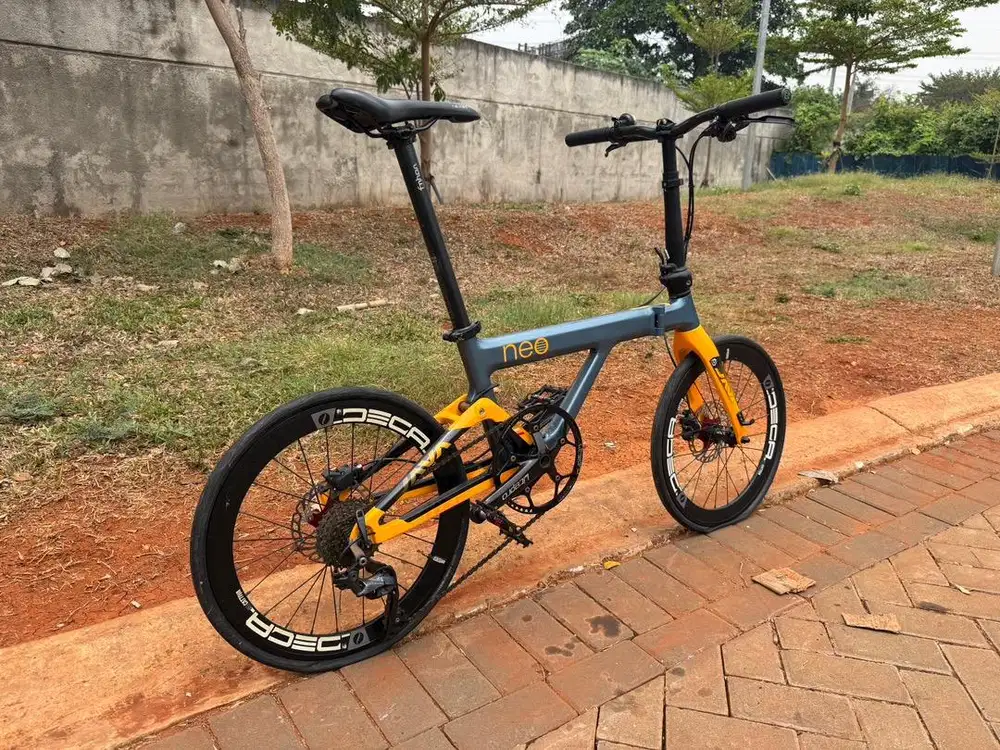 Sepeda lipat java neo carbon