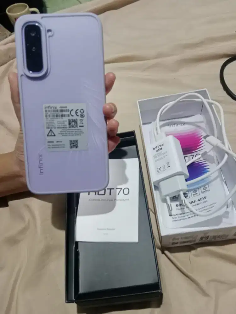 Infinix hot 70 ram6/256 hrg 2.8 bisa nego
