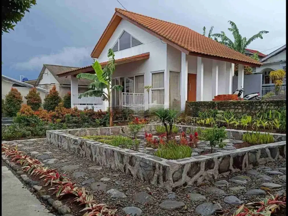 Dijual Rumah rasa Villa Siap Huni di daerah Tamansari, Ciapus - Bogor