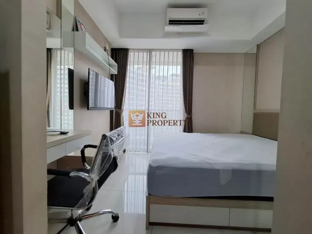 Hot Deal! Disewakan Studio Taman Anggrek Residence Tanjung Duren Interior Design Luas 26M² Full Furnished, Pool View,Siap Huni, Fasilitas Lengkap