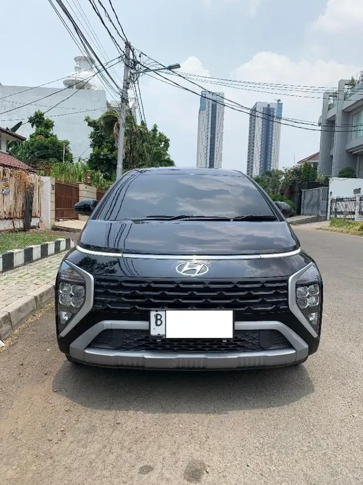 HYUNDAI STARGAZER 1.5 TREND ESSENTIAL AUTOMATIC 2025 (KM LOW)