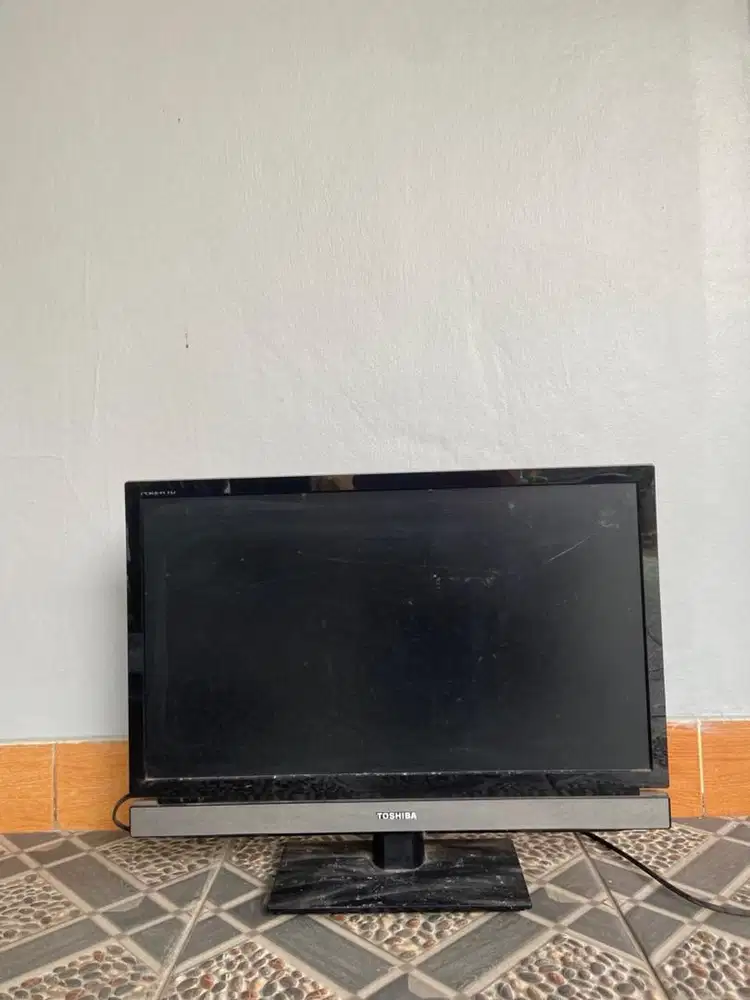 Barang bekas Tv dan lain lain