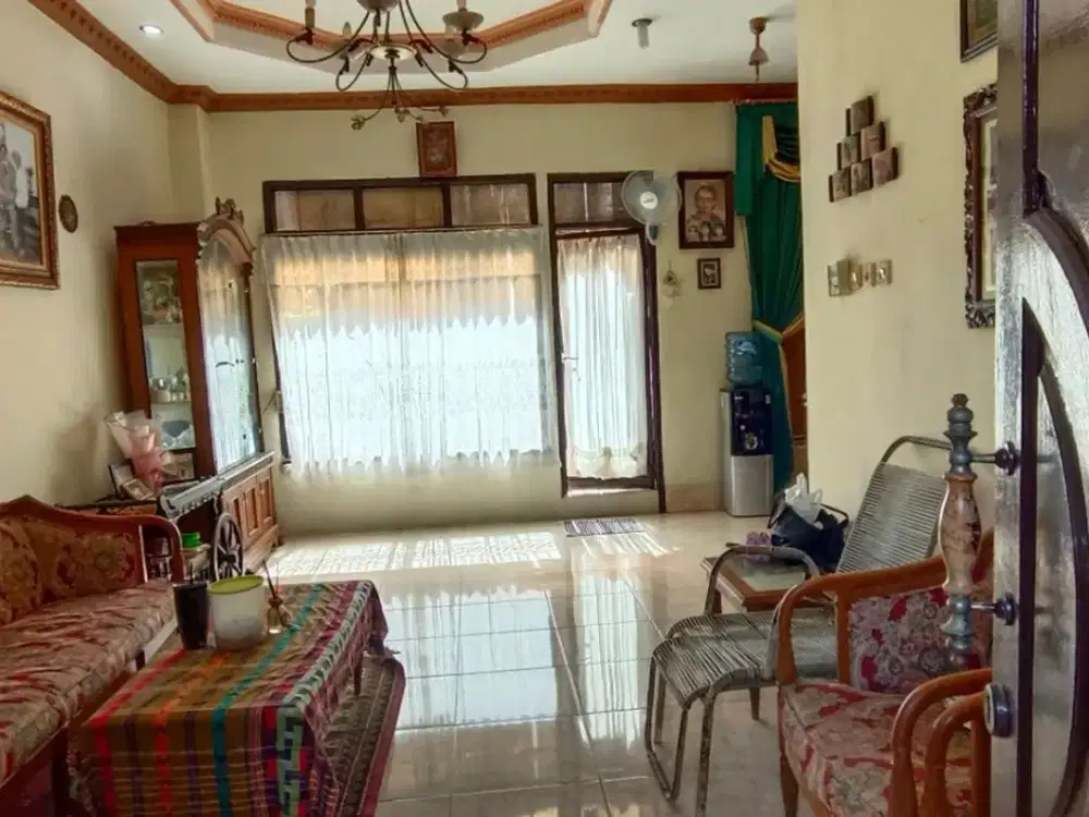 Dijual rumah Jl. Kayu Gede, Graha Raya Bintaro