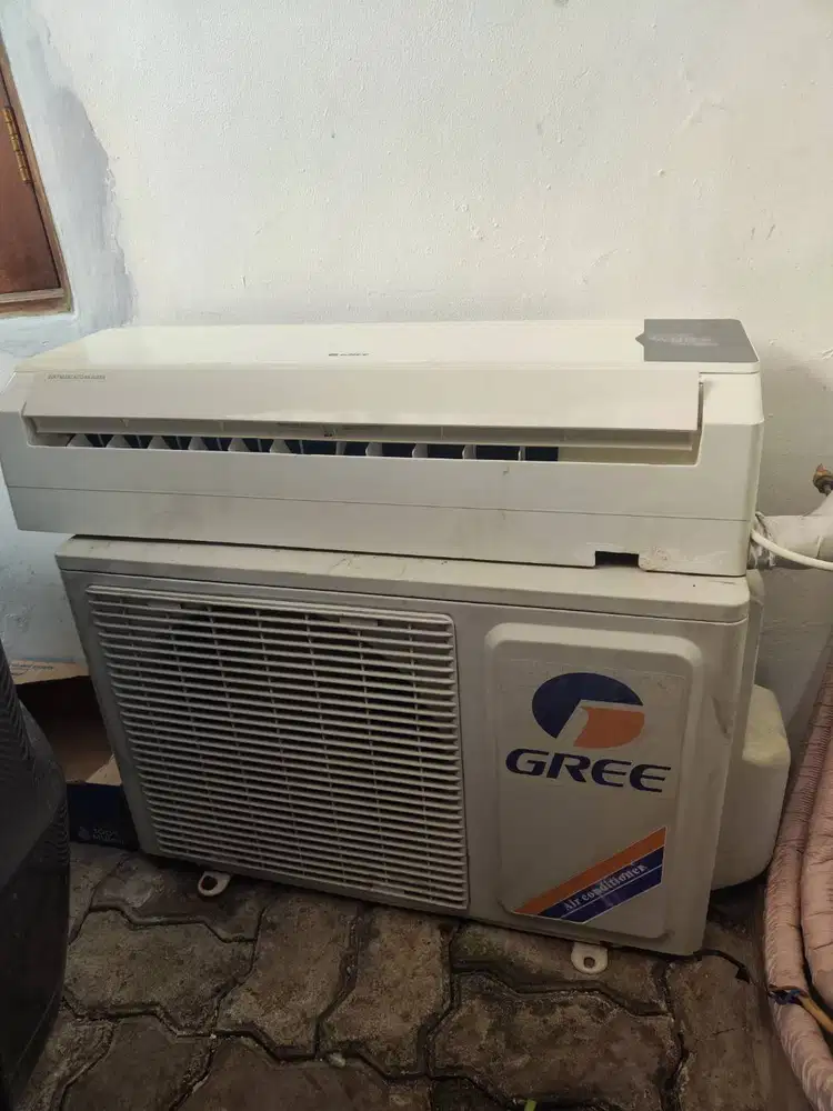 AC GREE 1/2pk kondisi siap pakai